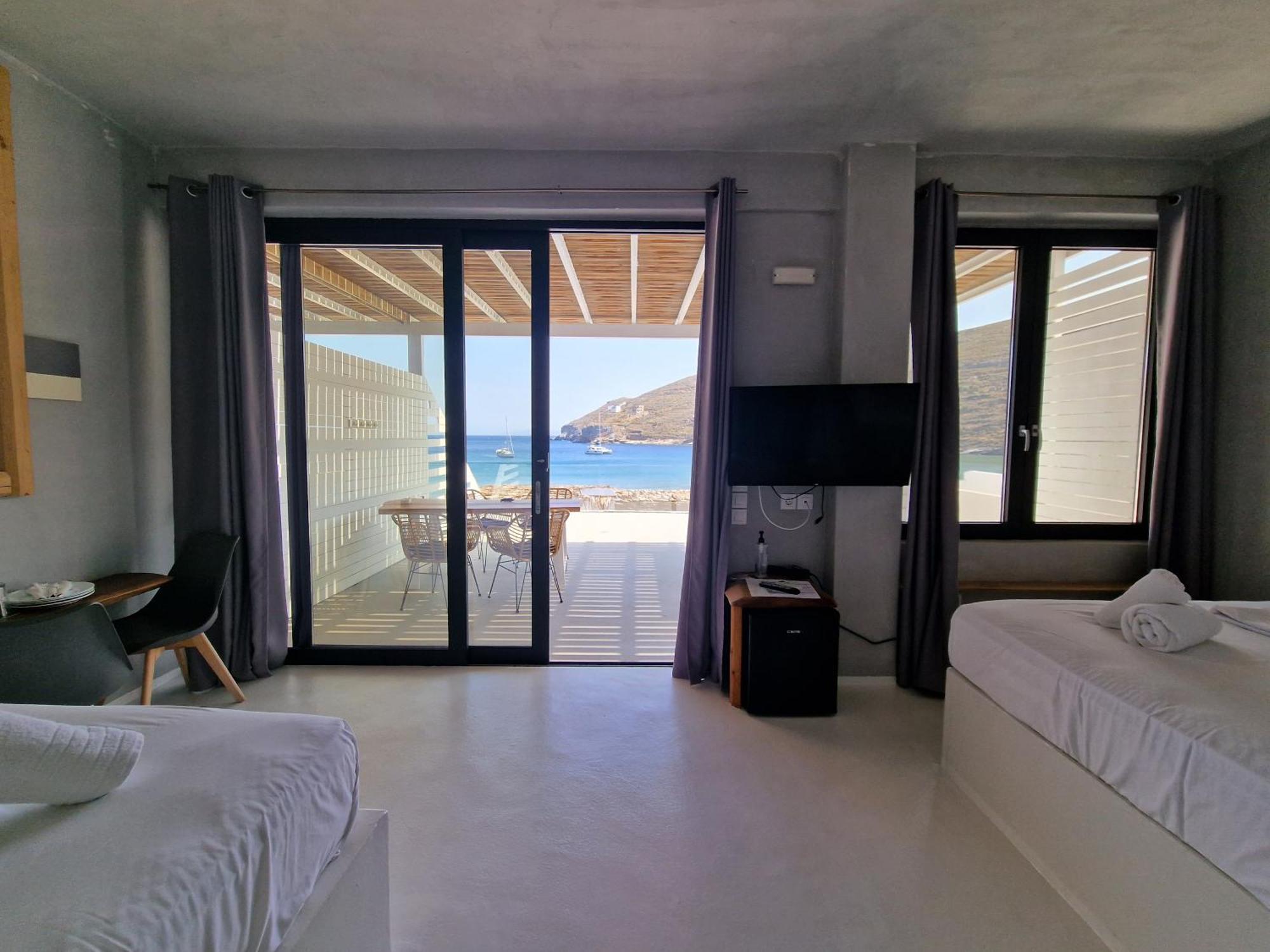 Spathi Beach Suites Kea Room photo